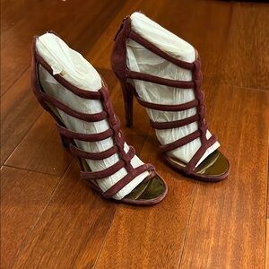 Coach Red Heels Stylish and Sophisticated